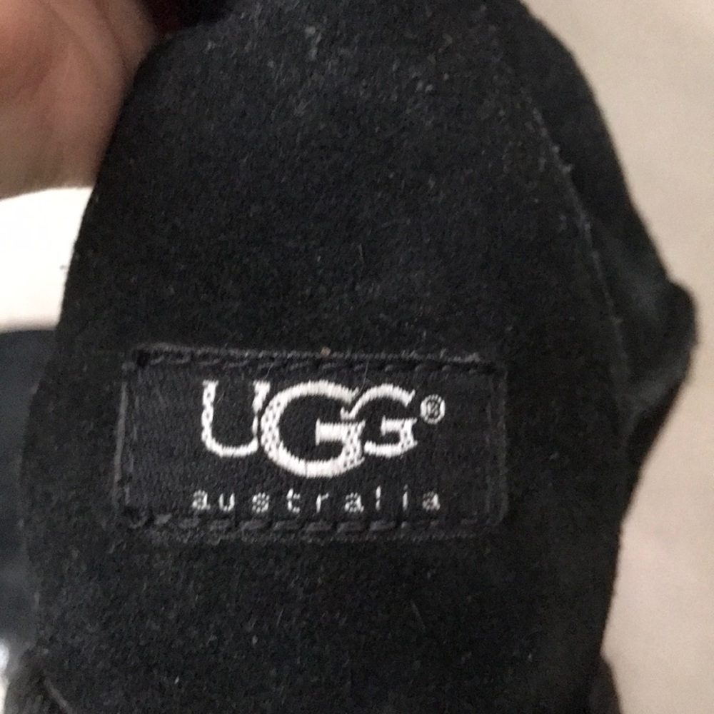 Black high uggs